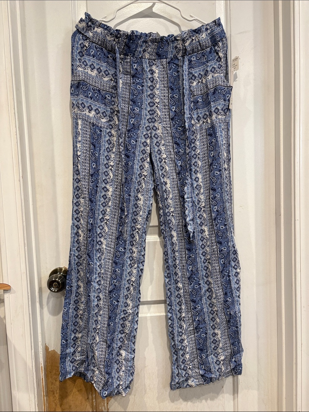 Joe B Blue & White bohemian Paisley Wide-Leg Pants
